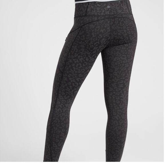 Athleta Rainier Reflective Printed Tight Lynx Black Size MP - Picture 2 of 12